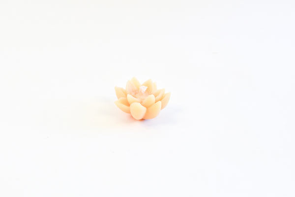 Small Lotus Candle